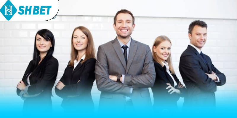 Đội ngũ nhân sự chuyên nghiệp của SHBET